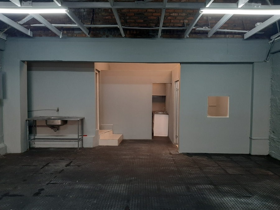 To Let commercial Property for Rent in East London Central Eastern Cape